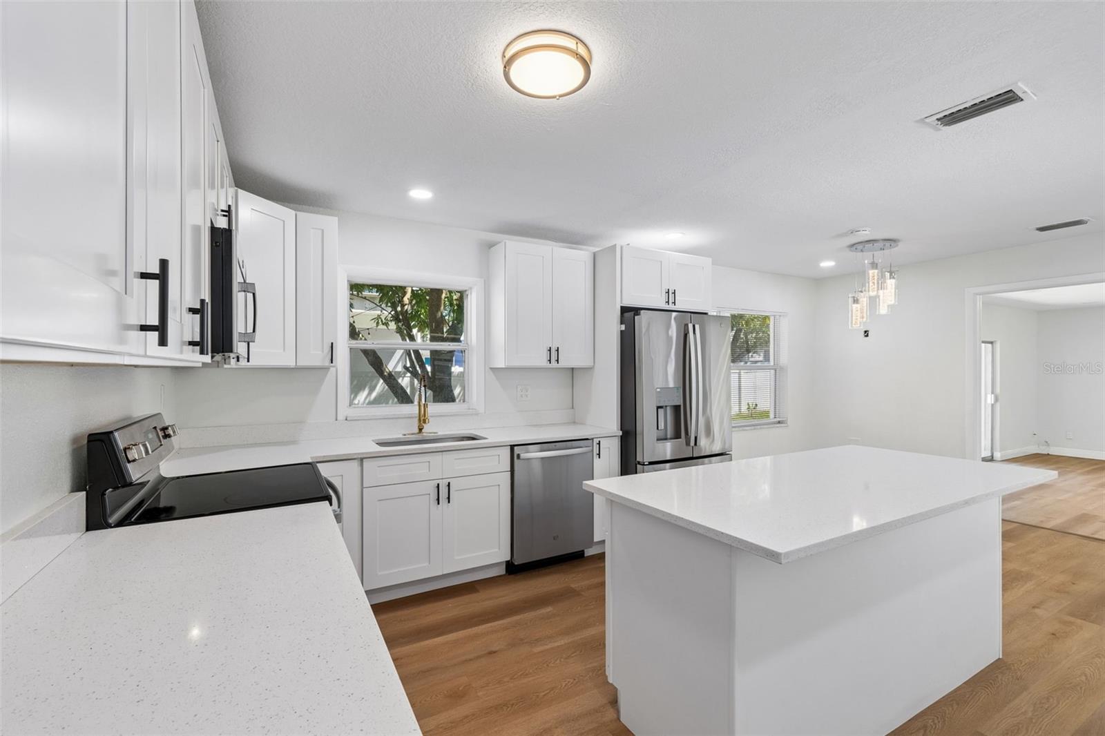 Image 14 of 39 For 1212 24th Avenue