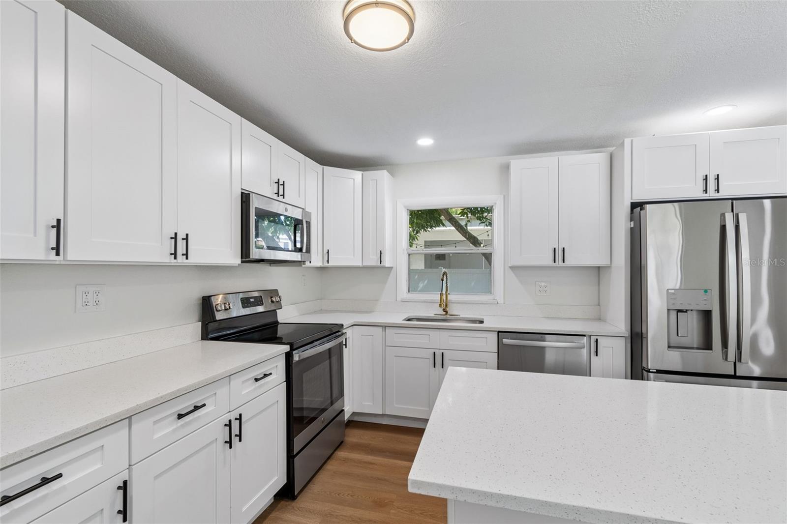 Image 16 of 39 For 1212 24th Avenue