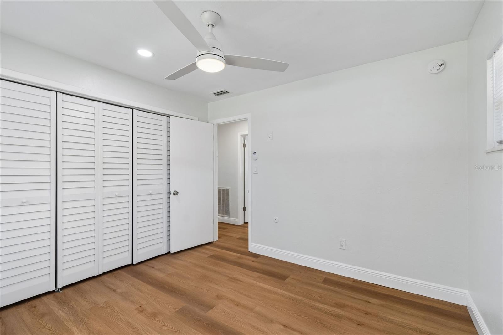 Image 32 of 39 For 1212 24th Avenue