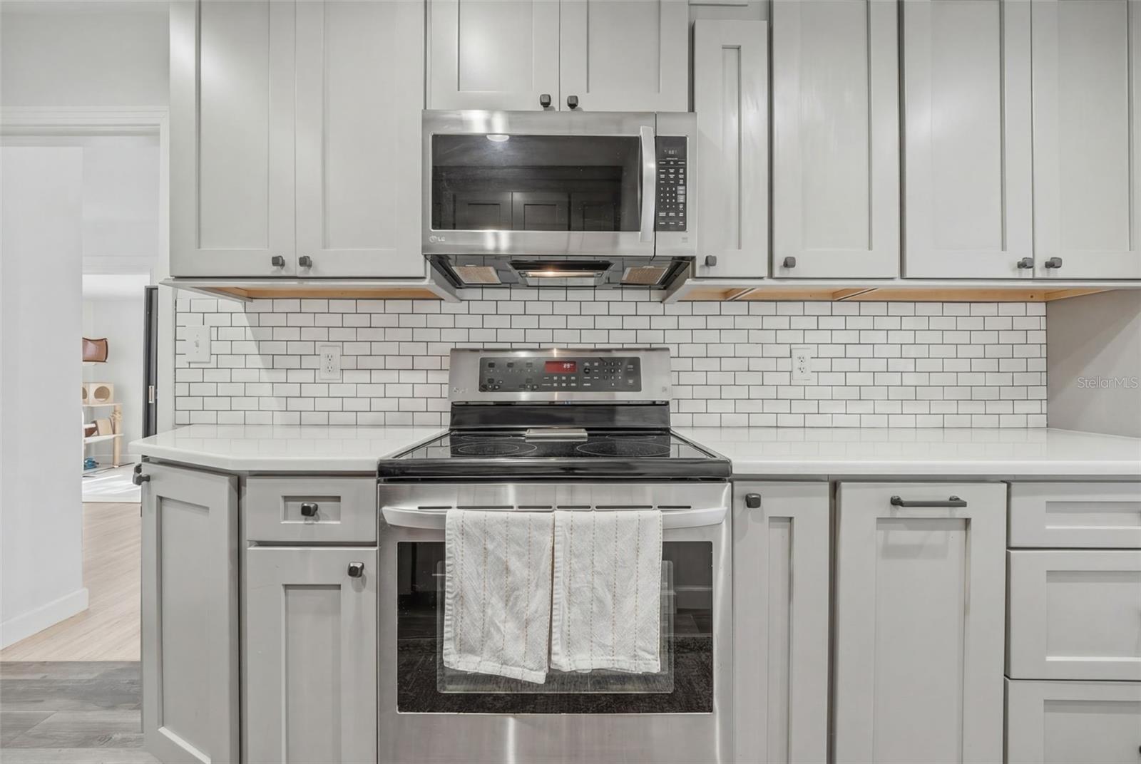 Image 17 of 42 For 1100 32nd Avenue N