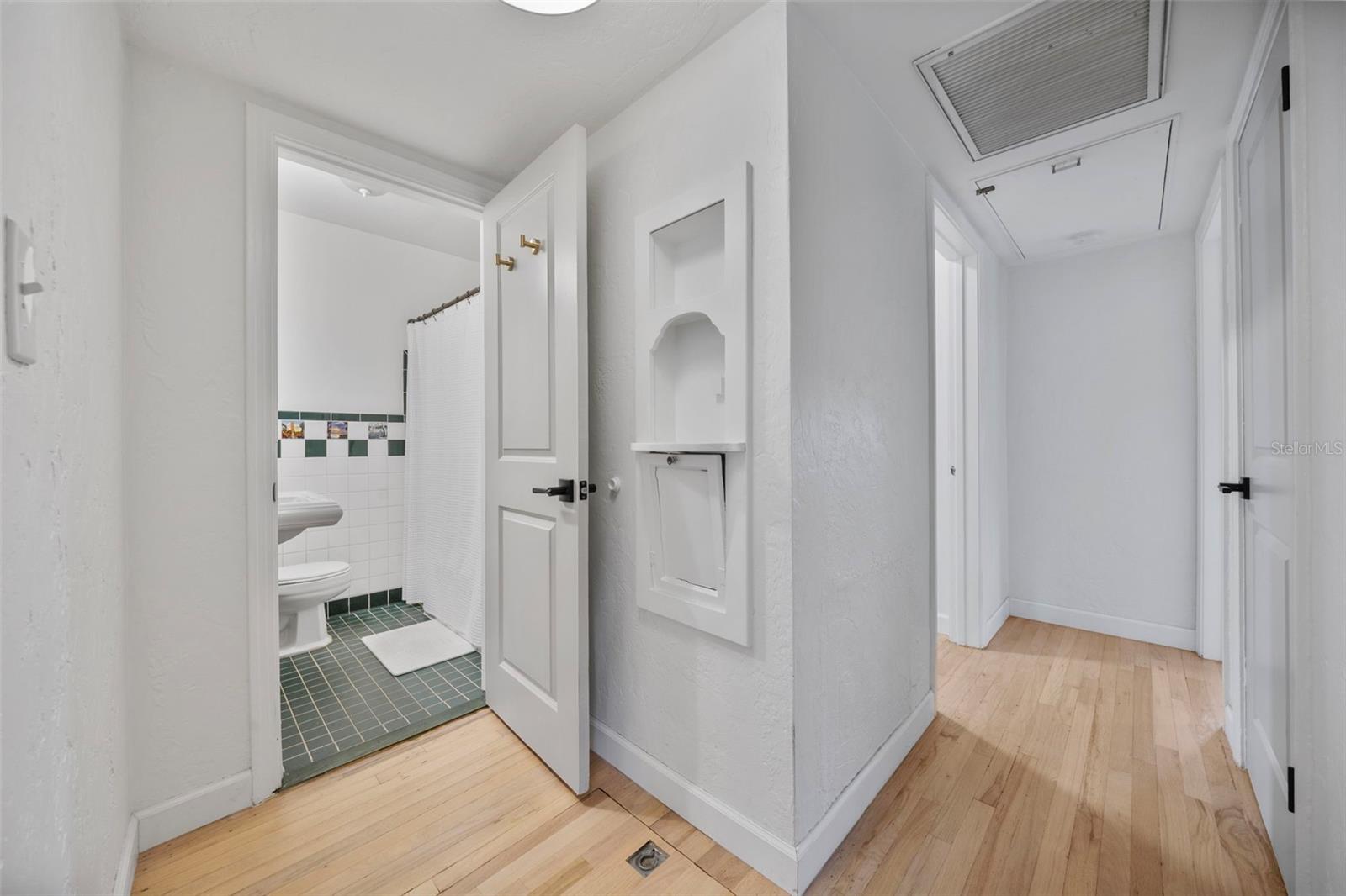 Image 21 of 42 For 1100 32nd Avenue N