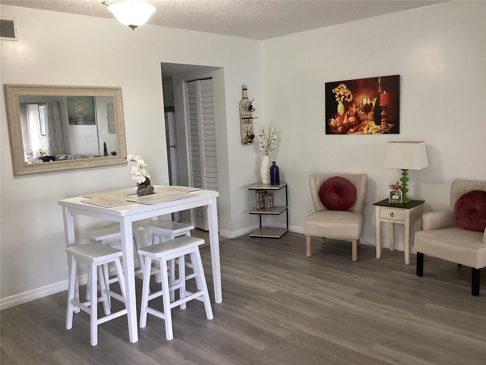 Image 2 of 12 For 7701 Starkey Road 206