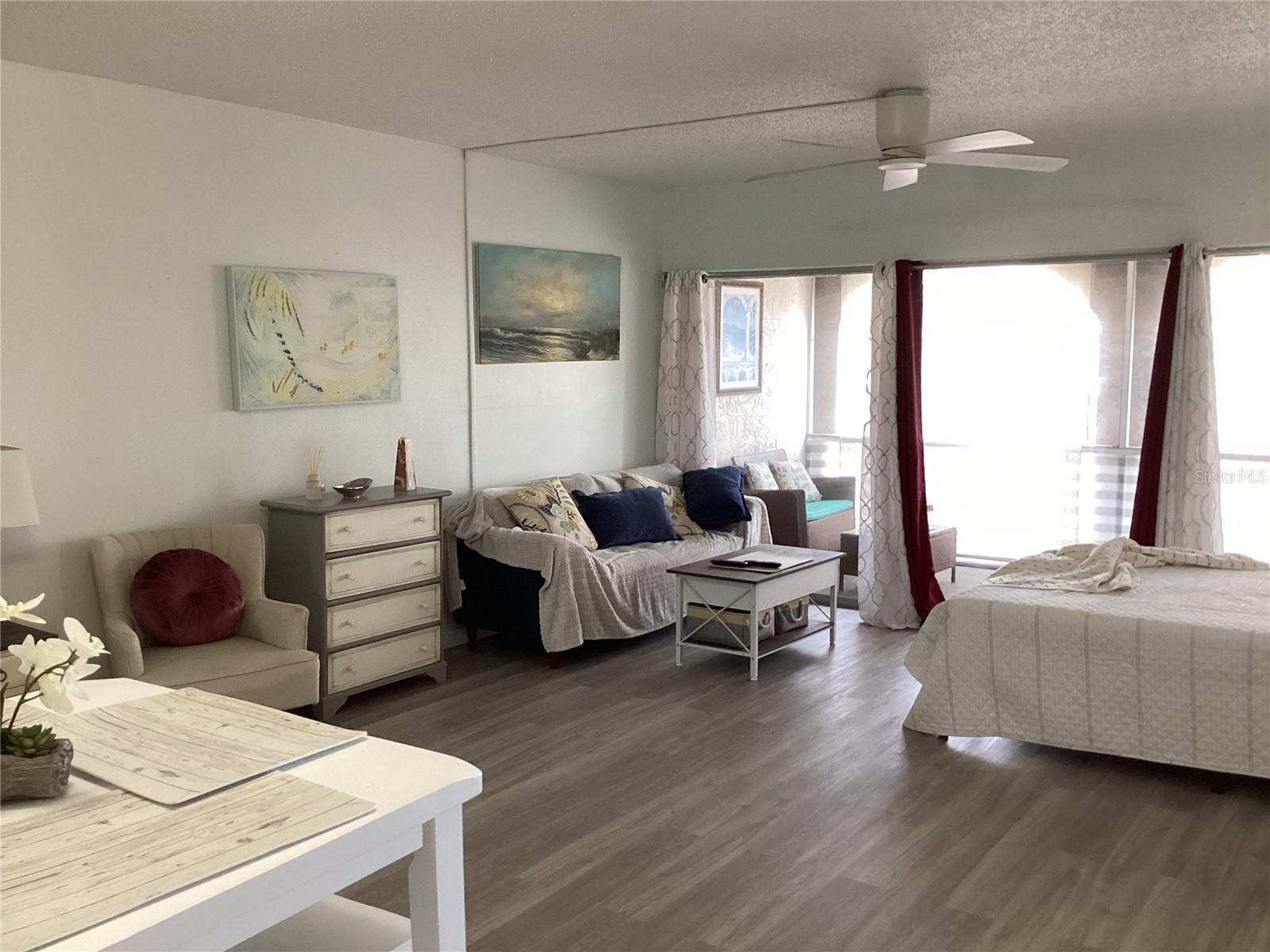 Image 3 of 12 For 7701 Starkey Road 206