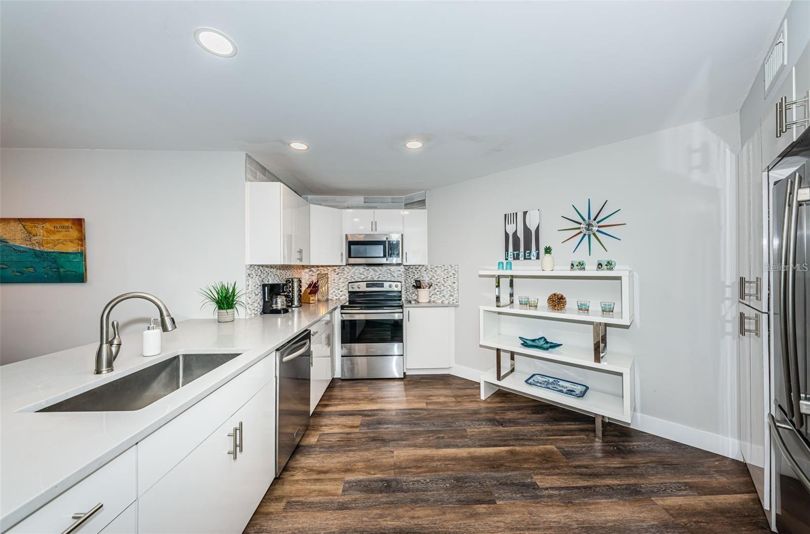 Image 7 of 15 For 6141 Bahia Del Mar Boulevard 129