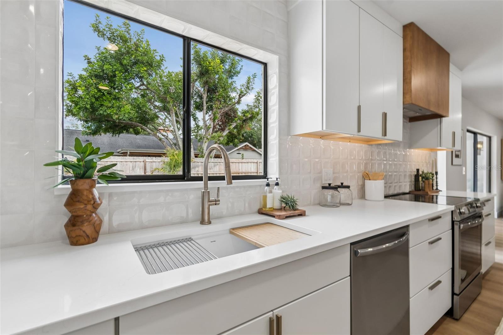 Image 15 of 42 For 11913 Nicklaus Circle