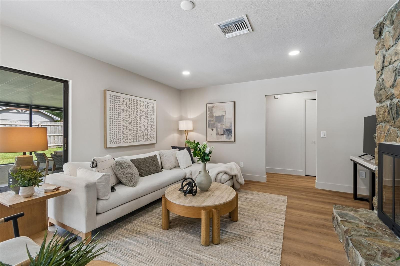 Image 22 of 42 For 11913 Nicklaus Circle