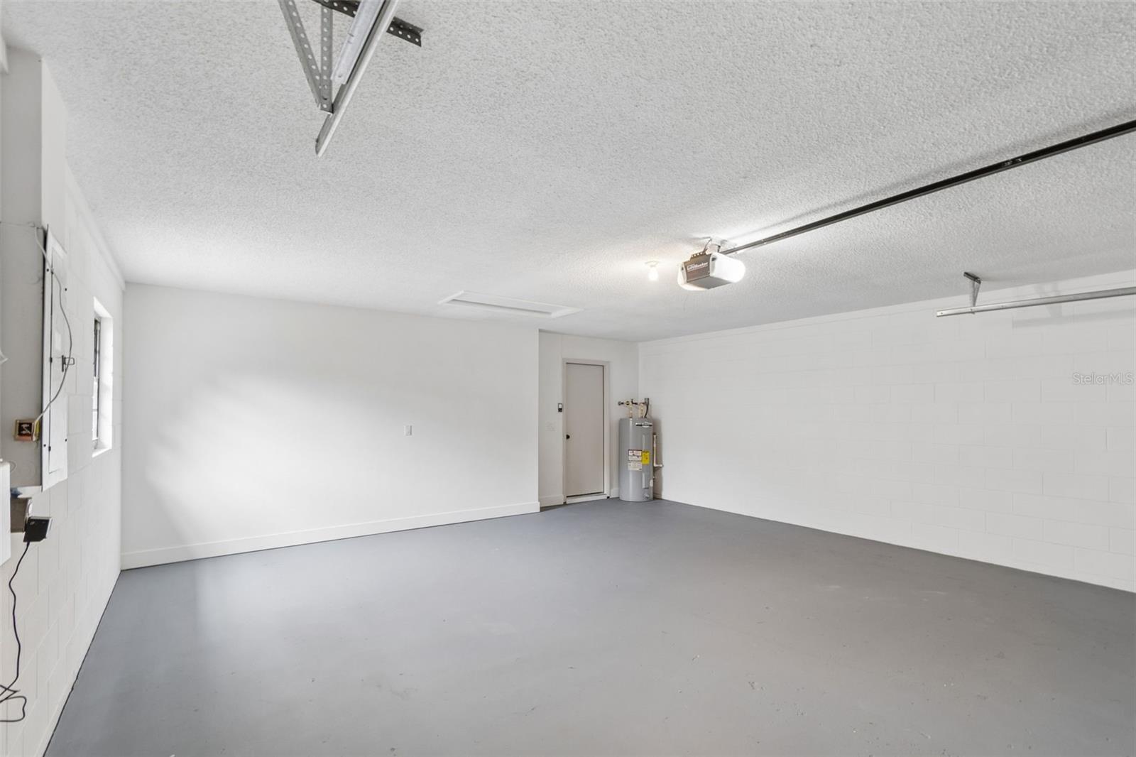 Image 41 of 42 For 11913 Nicklaus Circle