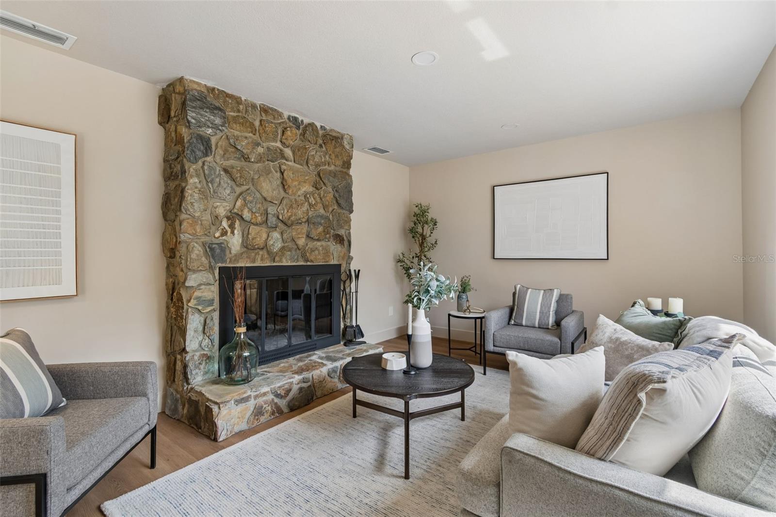 Image 8 of 42 For 11913 Nicklaus Circle