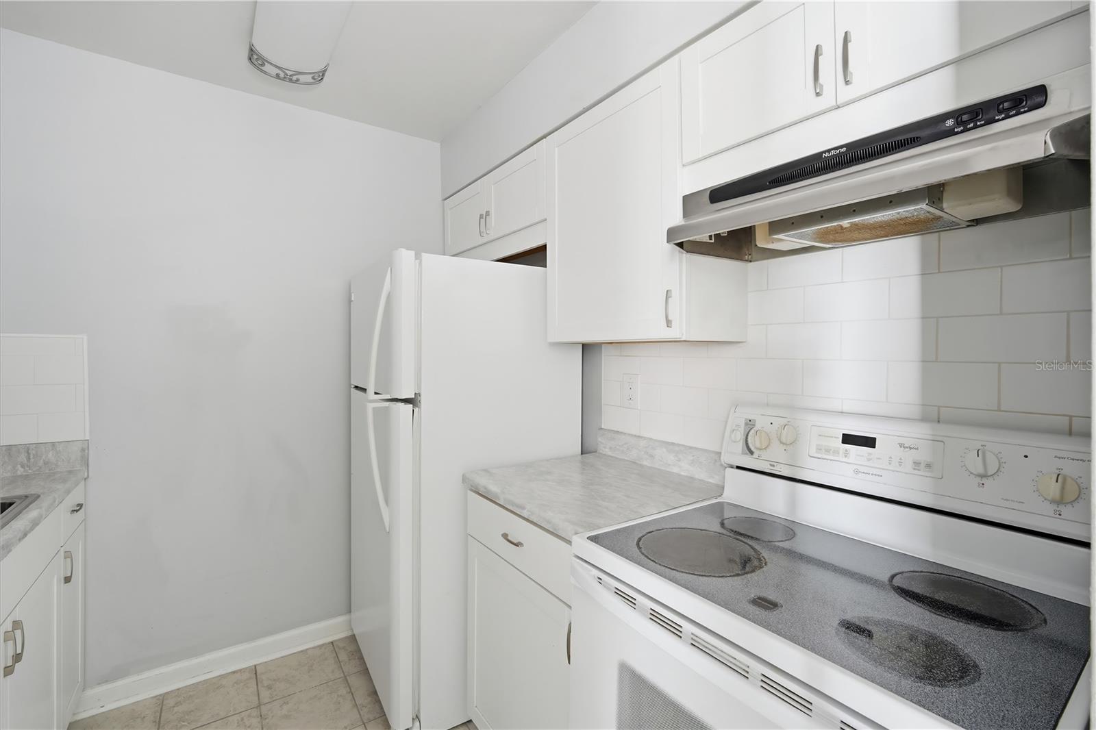 Image 10 of 23 For 4022 Tumble Wood Trail 201