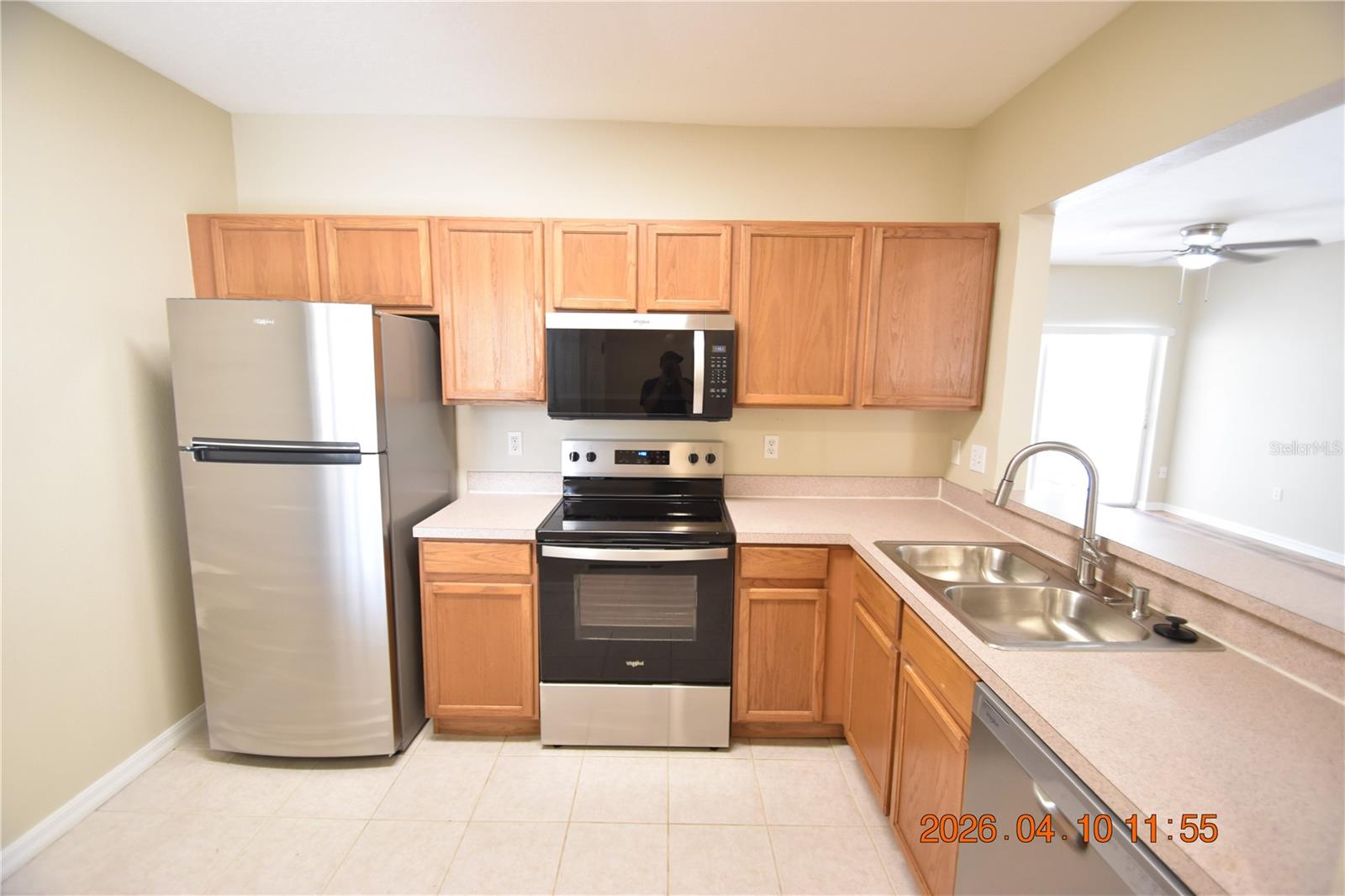 Image 15 of 38 For 6007 Skydale Way 202