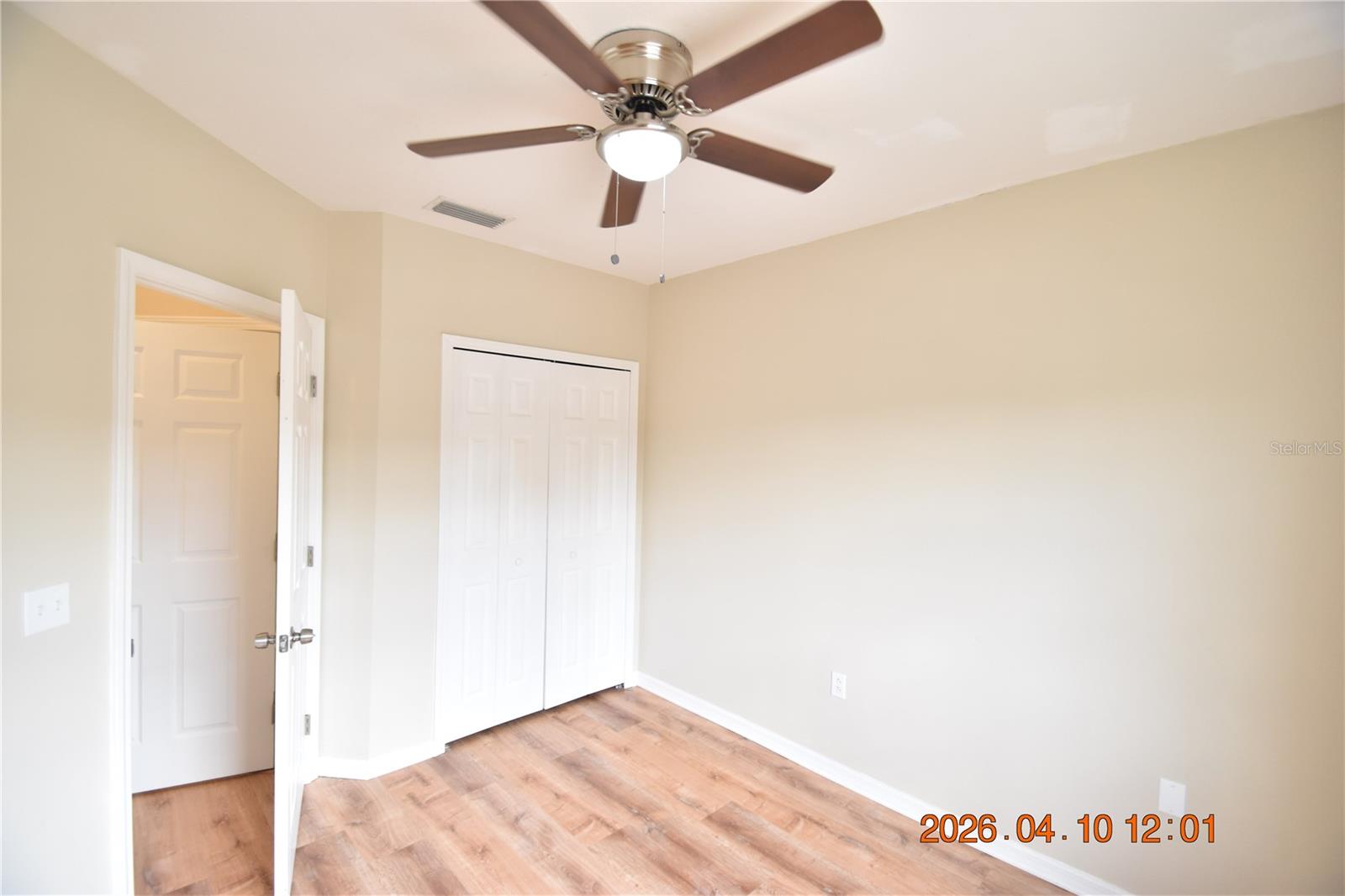 Image 32 of 38 For 6007 Skydale Way 202