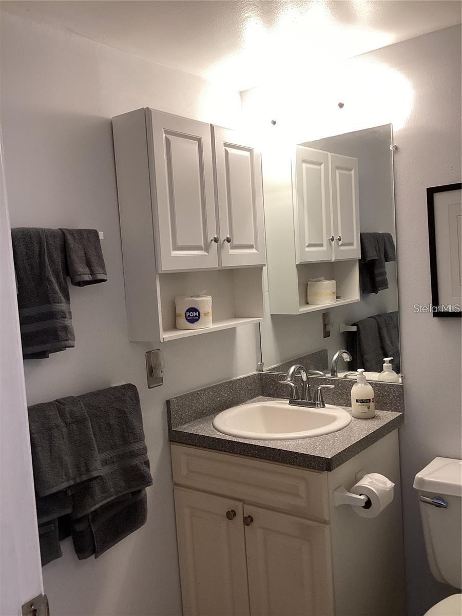 Image 14 of 20 For 7701 Starkey Road 704