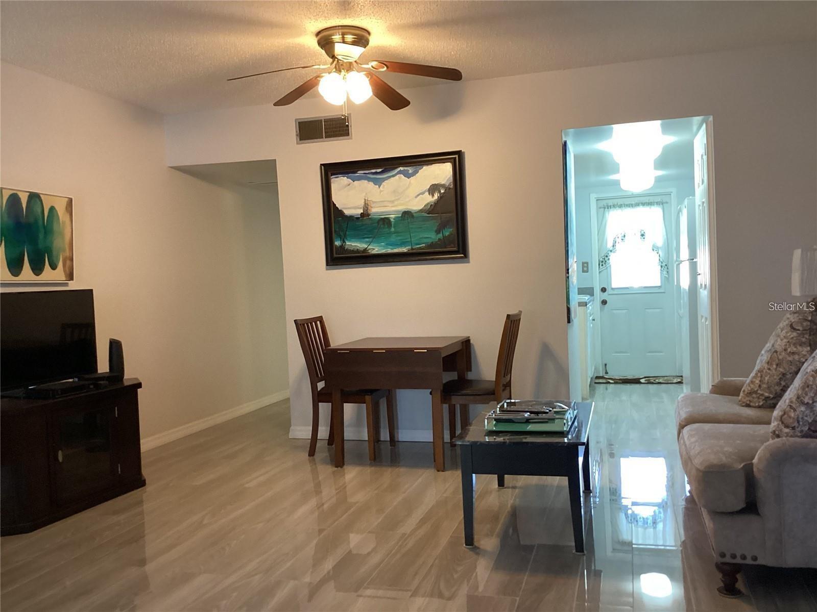 Image 15 of 20 For 7701 Starkey Road 704