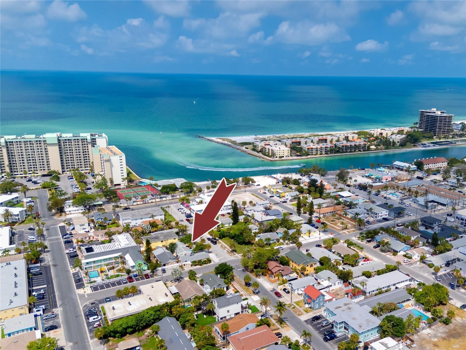 Image 4 of 6 For 608 72nd Avenue