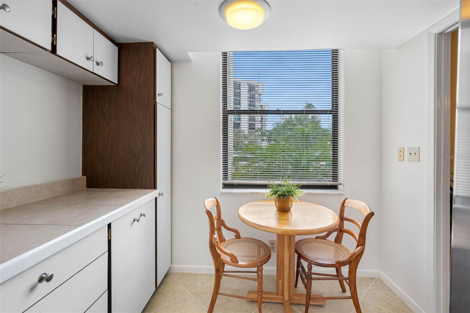 Image 12 of 45 For 100 Oakmont Lane 203