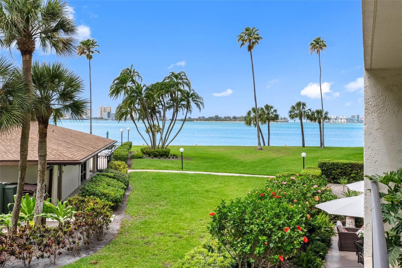 Image 24 of 45 For 100 Oakmont Lane 203