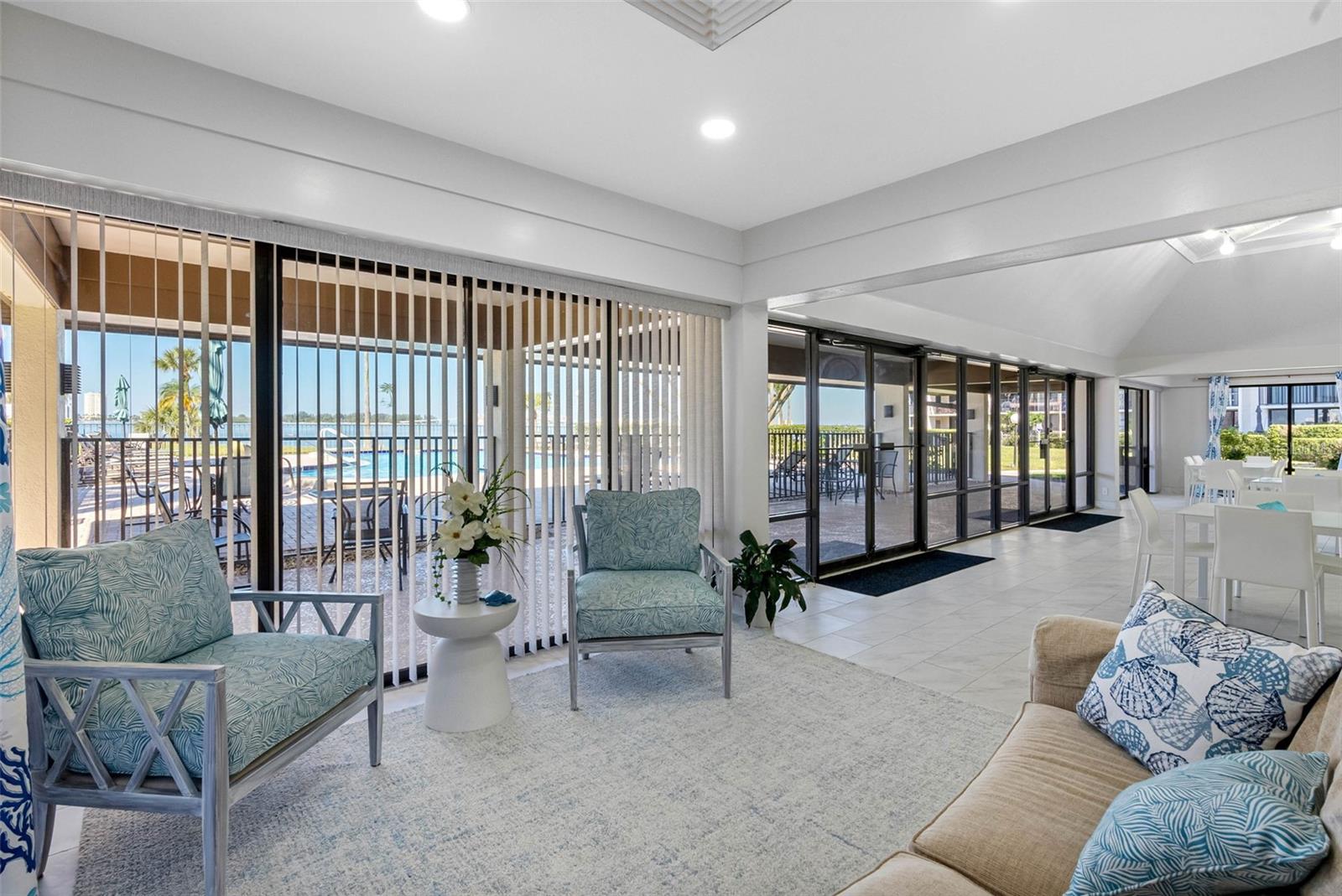 Image 34 of 45 For 100 Oakmont Lane 203