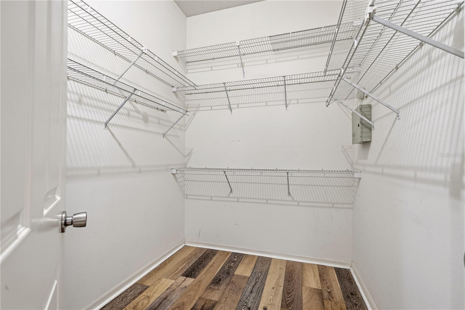 Image 23 of 44 For 3632 Cold Creek Drive