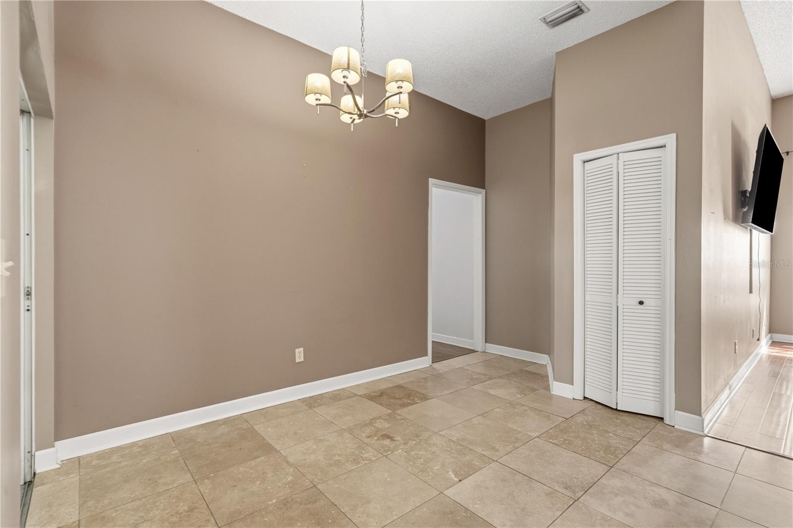 Image 25 of 44 For 3632 Cold Creek Drive