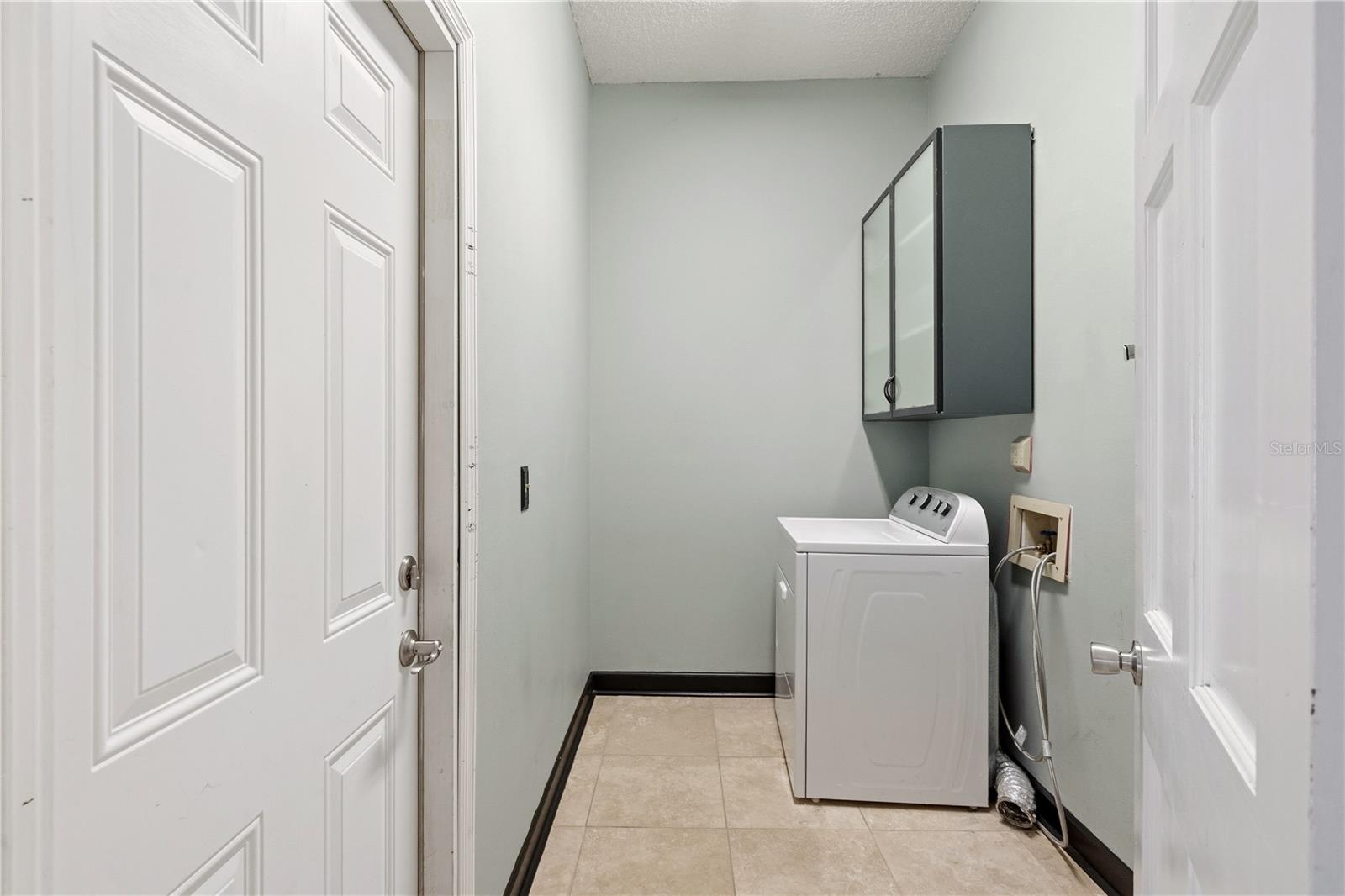 Image 32 of 44 For 3632 Cold Creek Drive