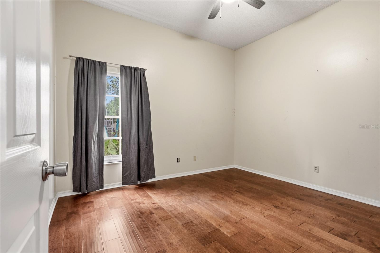 Image 33 of 44 For 3632 Cold Creek Drive