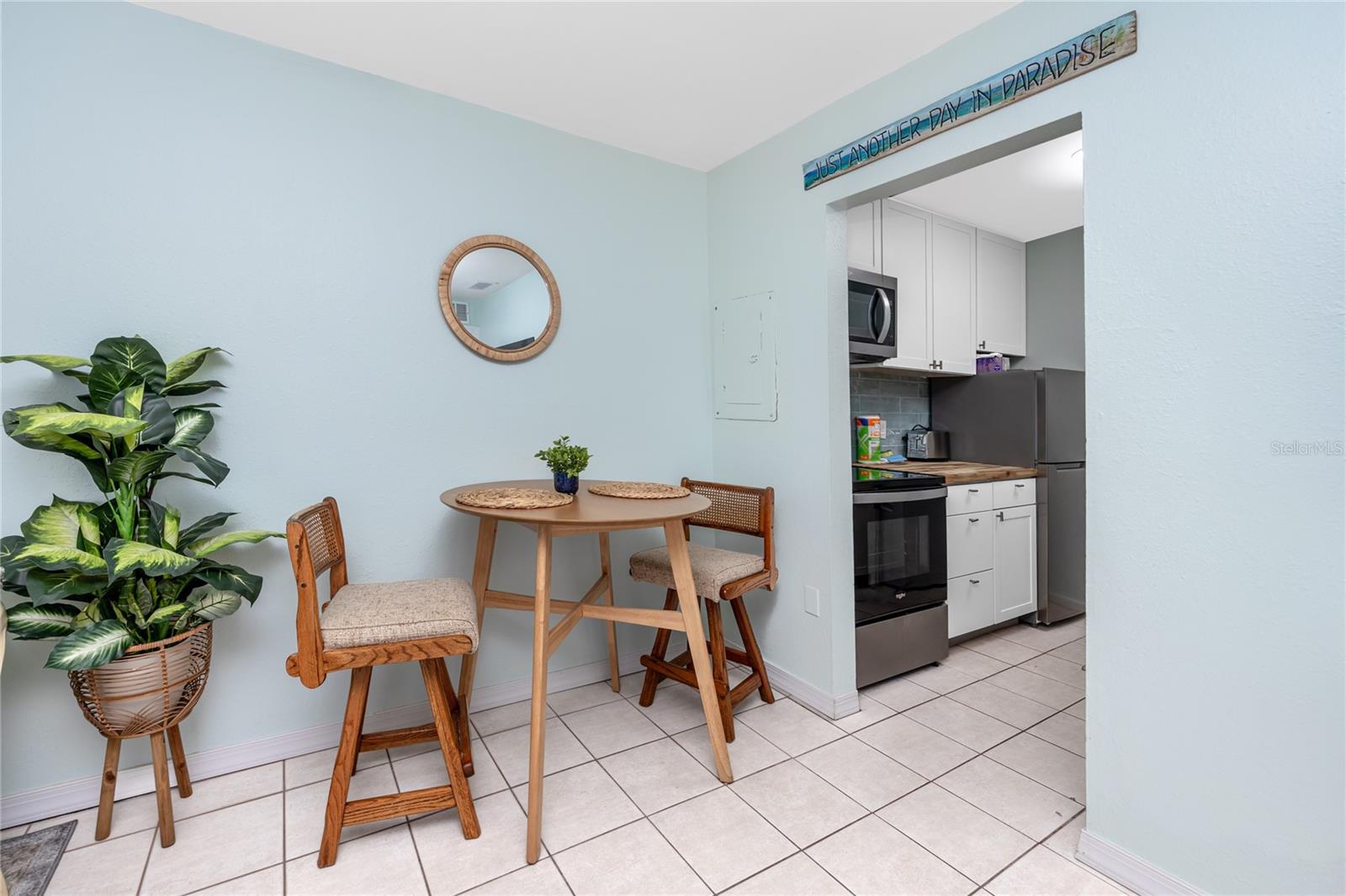 Image 13 of 59 For 159 Medallion Boulevard H