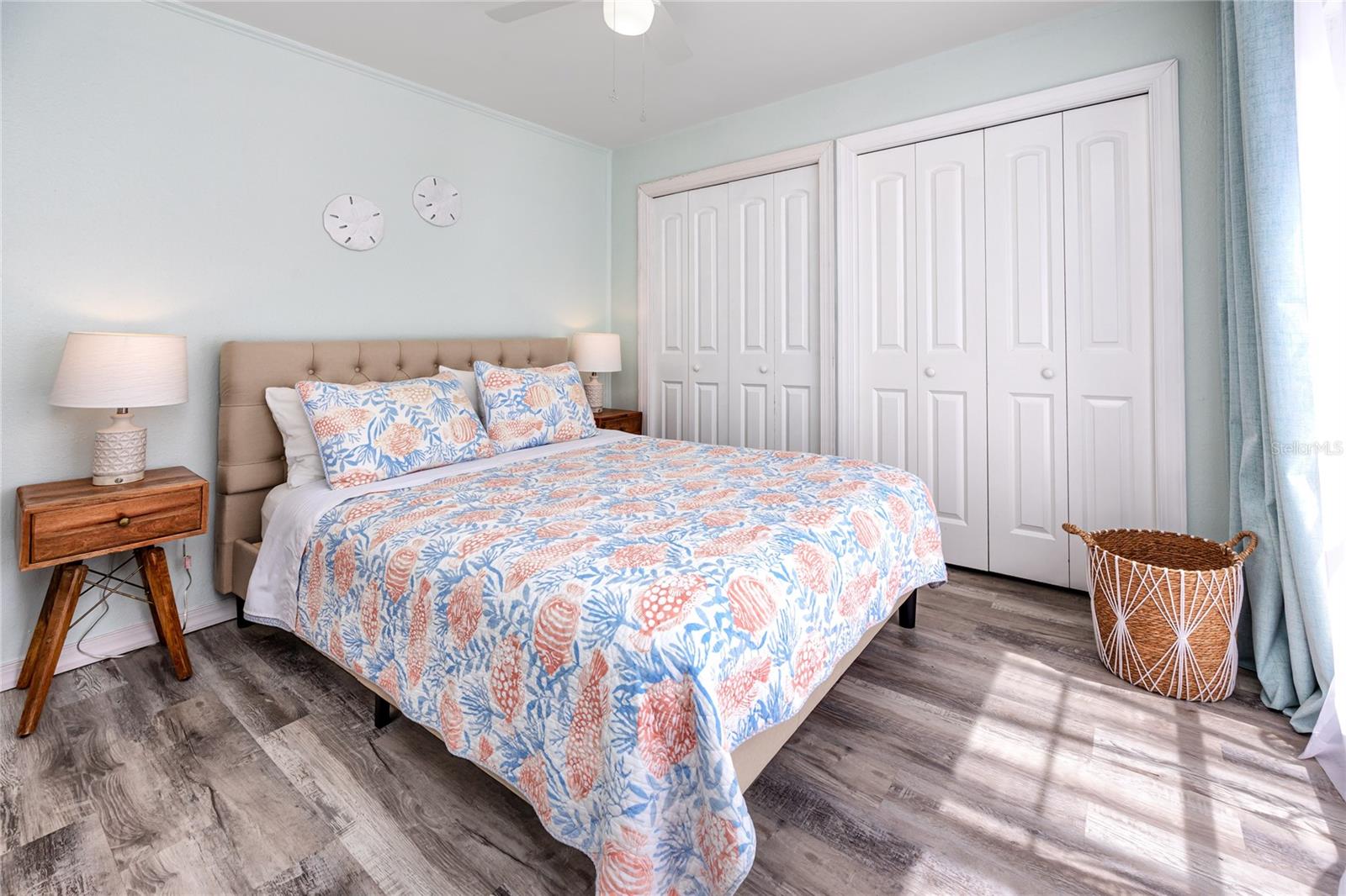 Image 23 of 59 For 159 Medallion Boulevard H