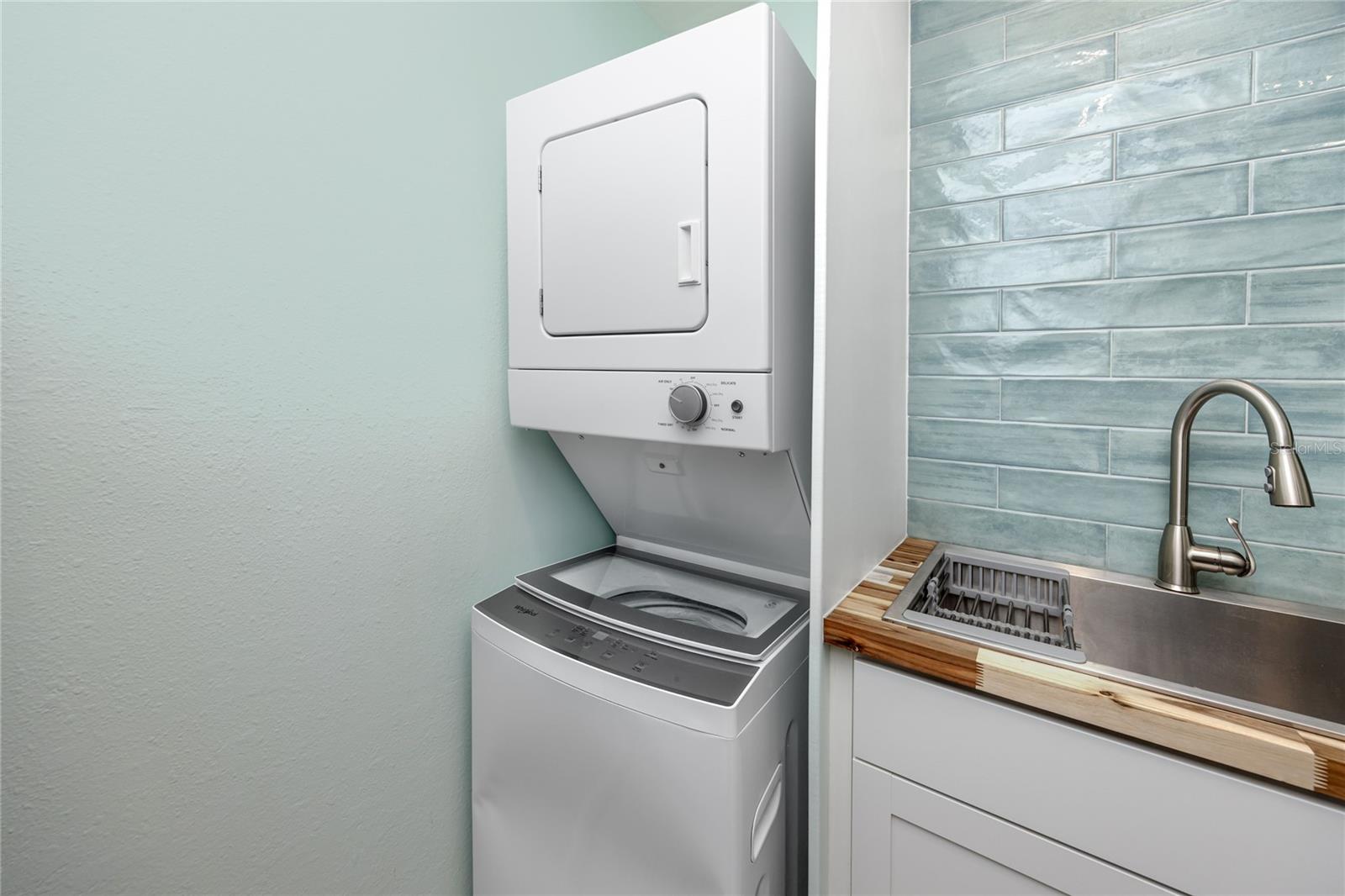 Image 31 of 59 For 159 Medallion Boulevard H