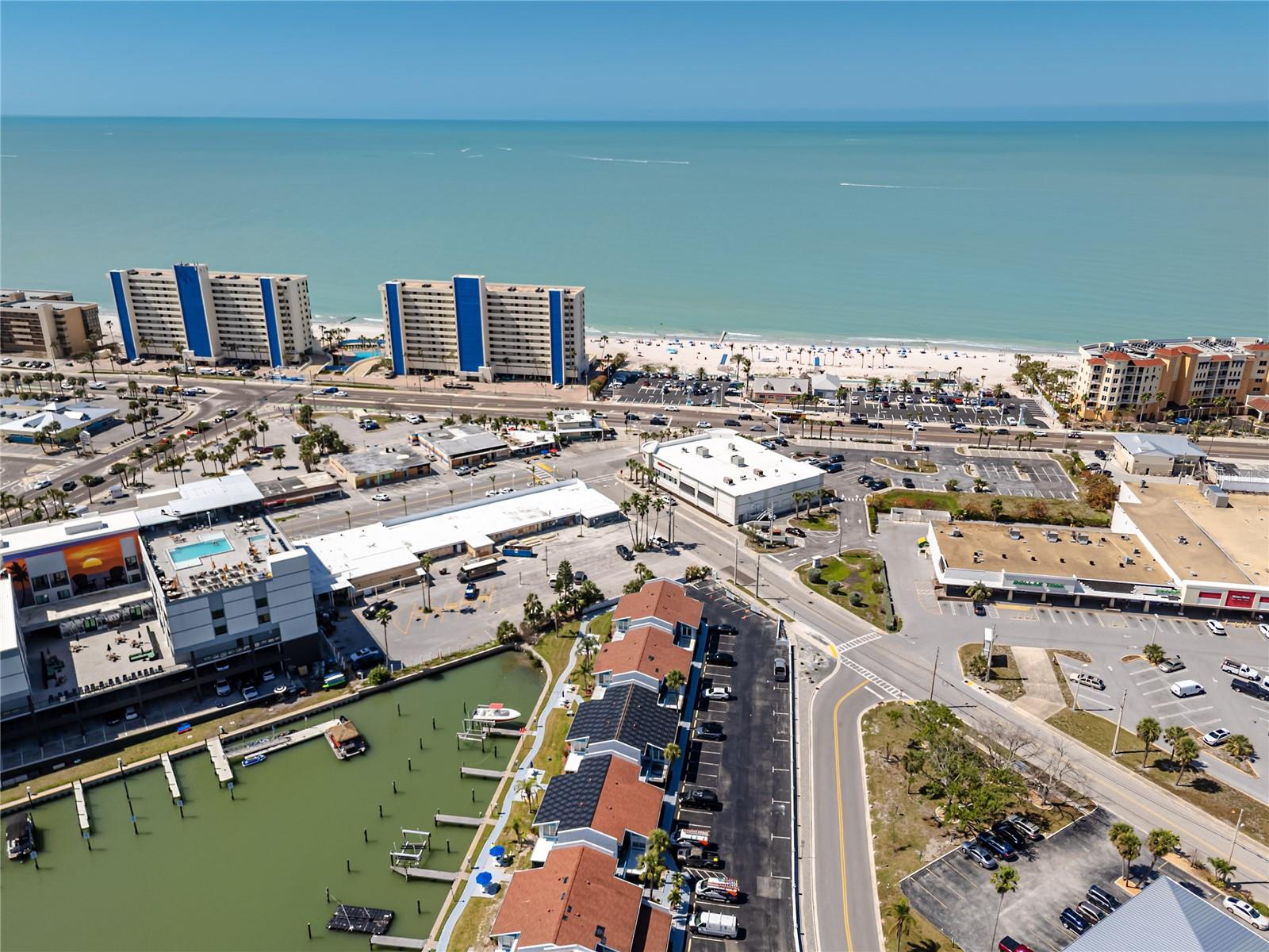 Image 44 of 59 For 159 Medallion Boulevard H