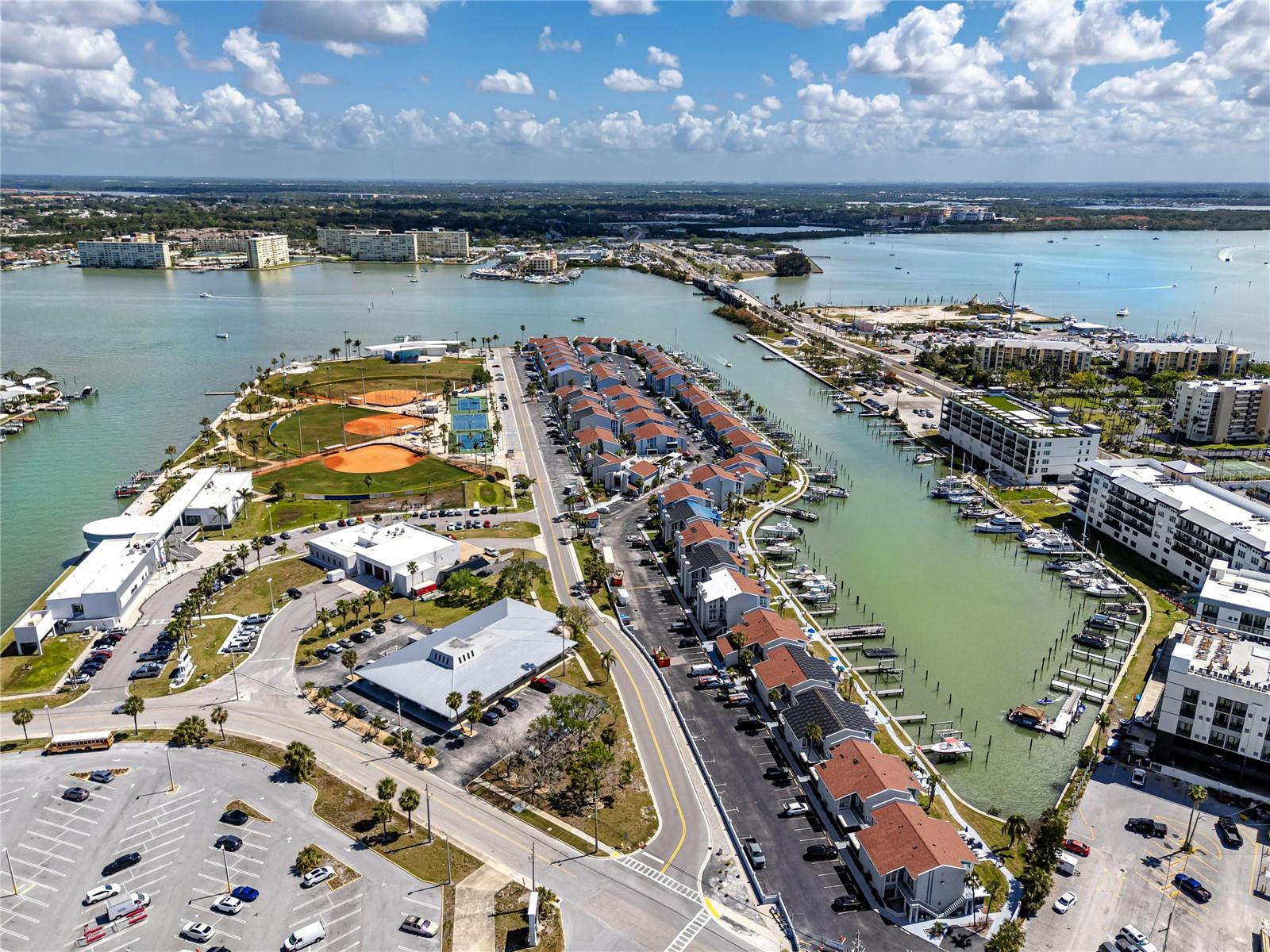 Image 48 of 59 For 159 Medallion Boulevard H