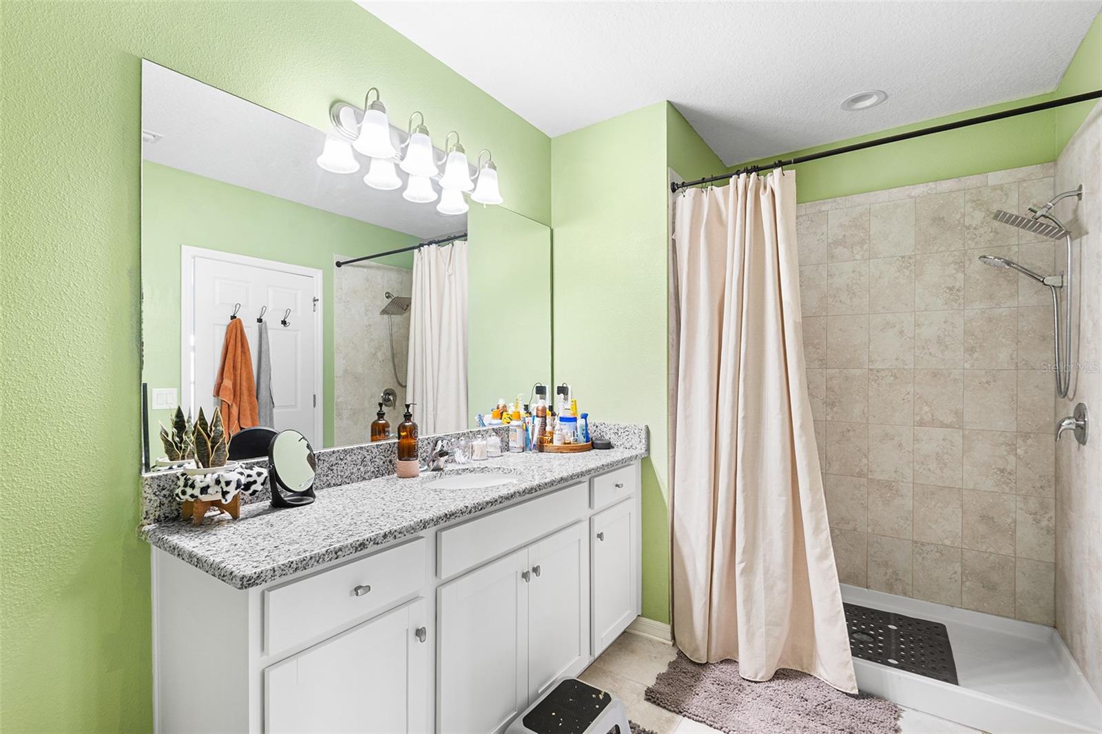 Image 16 of 26 For 12960 Conquistador Loop