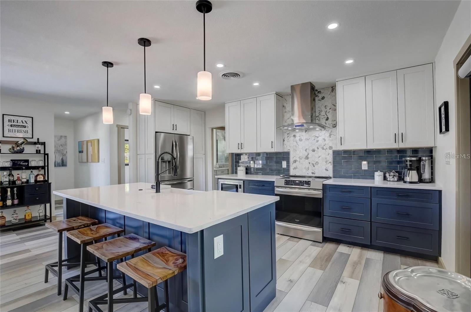 Listing photo id 10 for 5428 7th Avenue N