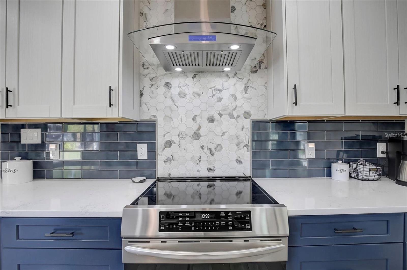 Listing photo id 12 for 5428 7th Avenue N