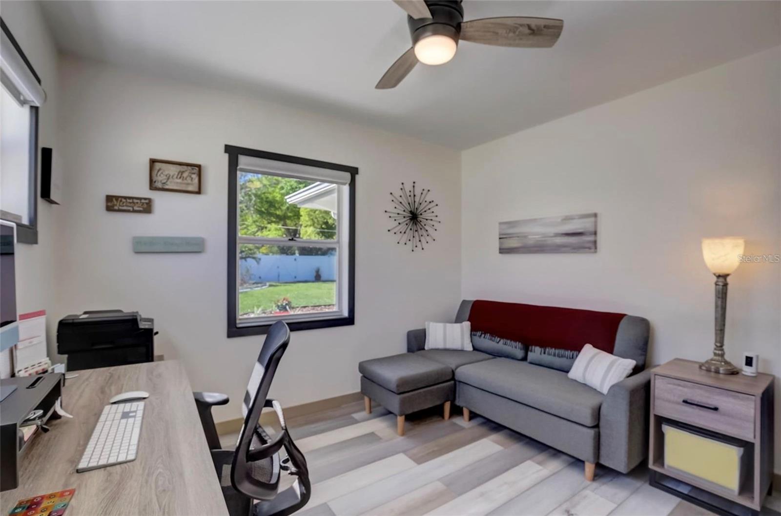 Listing photo id 19 for 5428 7th Avenue N