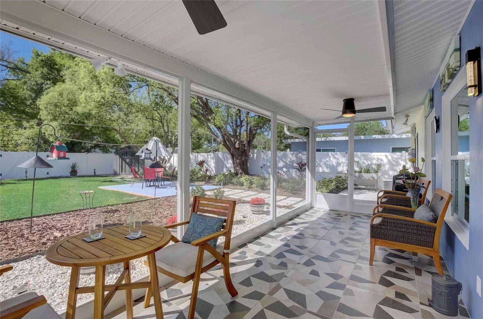 Listing photo id 26 for 5428 7th Avenue N