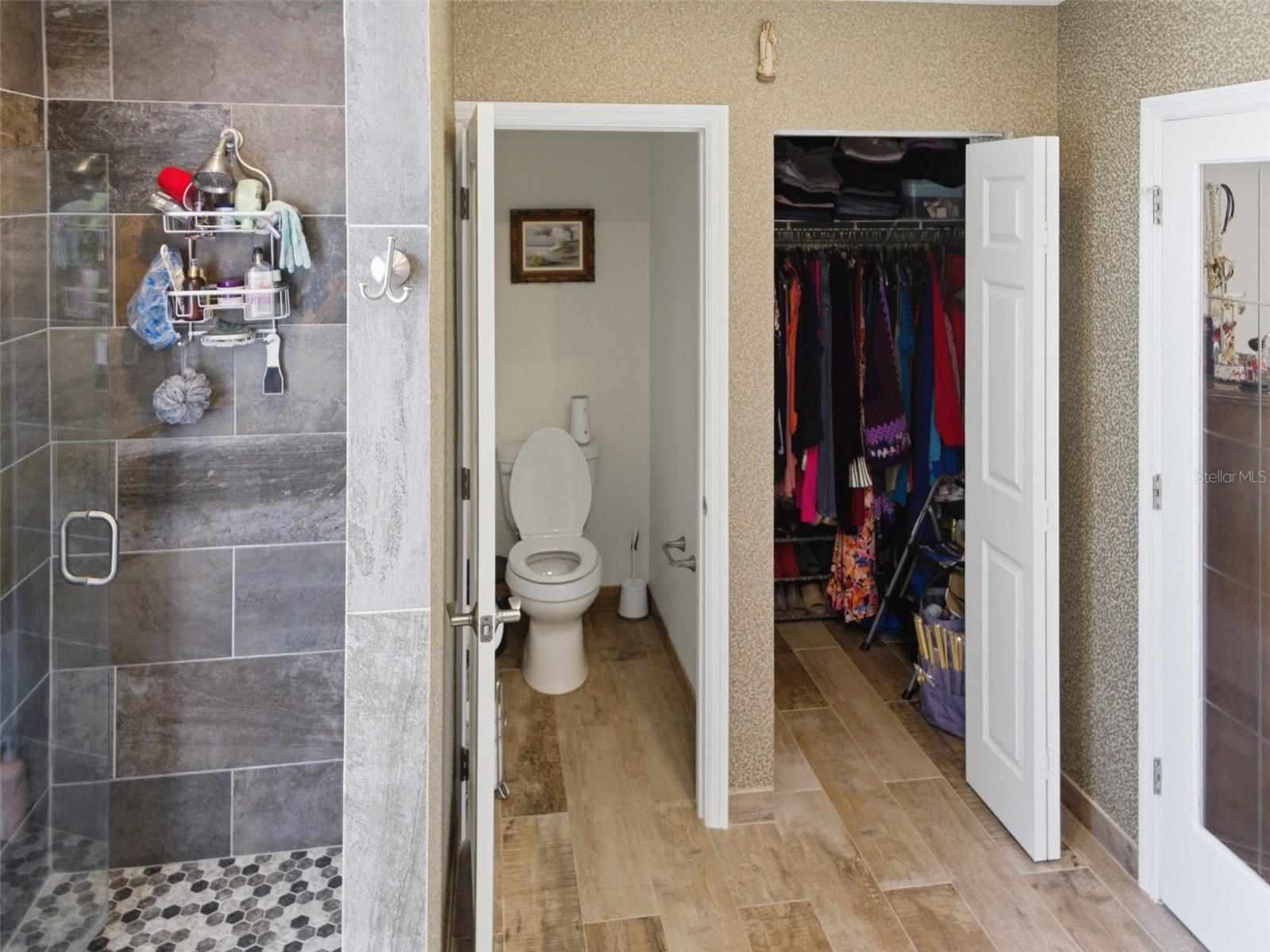 Image 37 of 47 For 2445 53rd Avenue Road