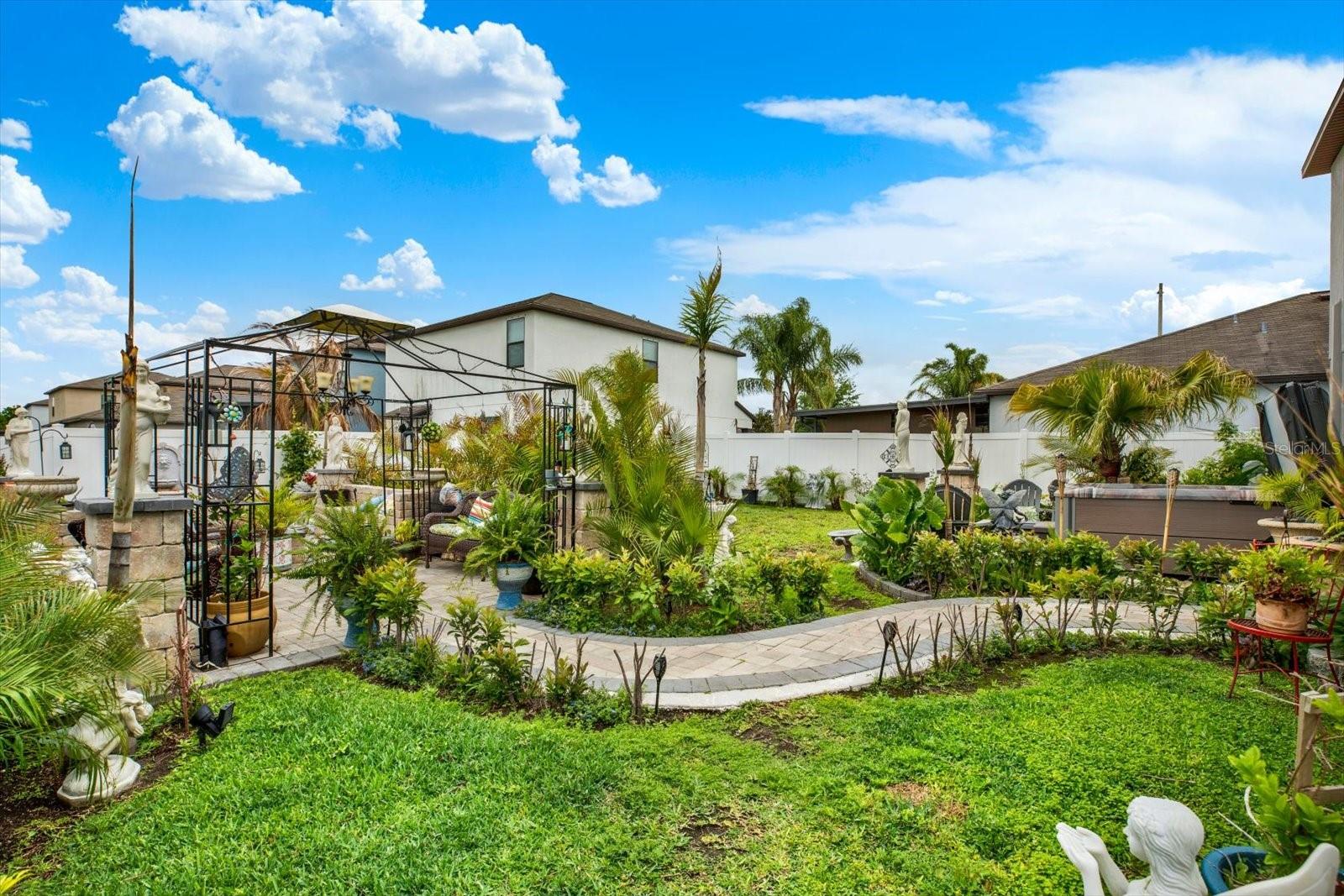 Image 17 of 24 For 14809 Crescent Rock Drive