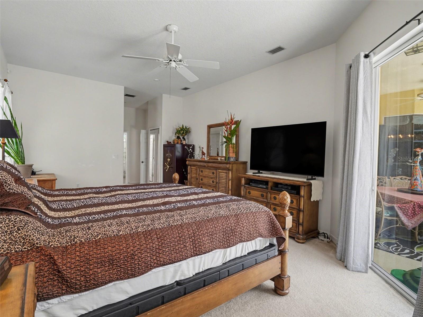 Image 13 of 29 For 7219 Coachlight Street