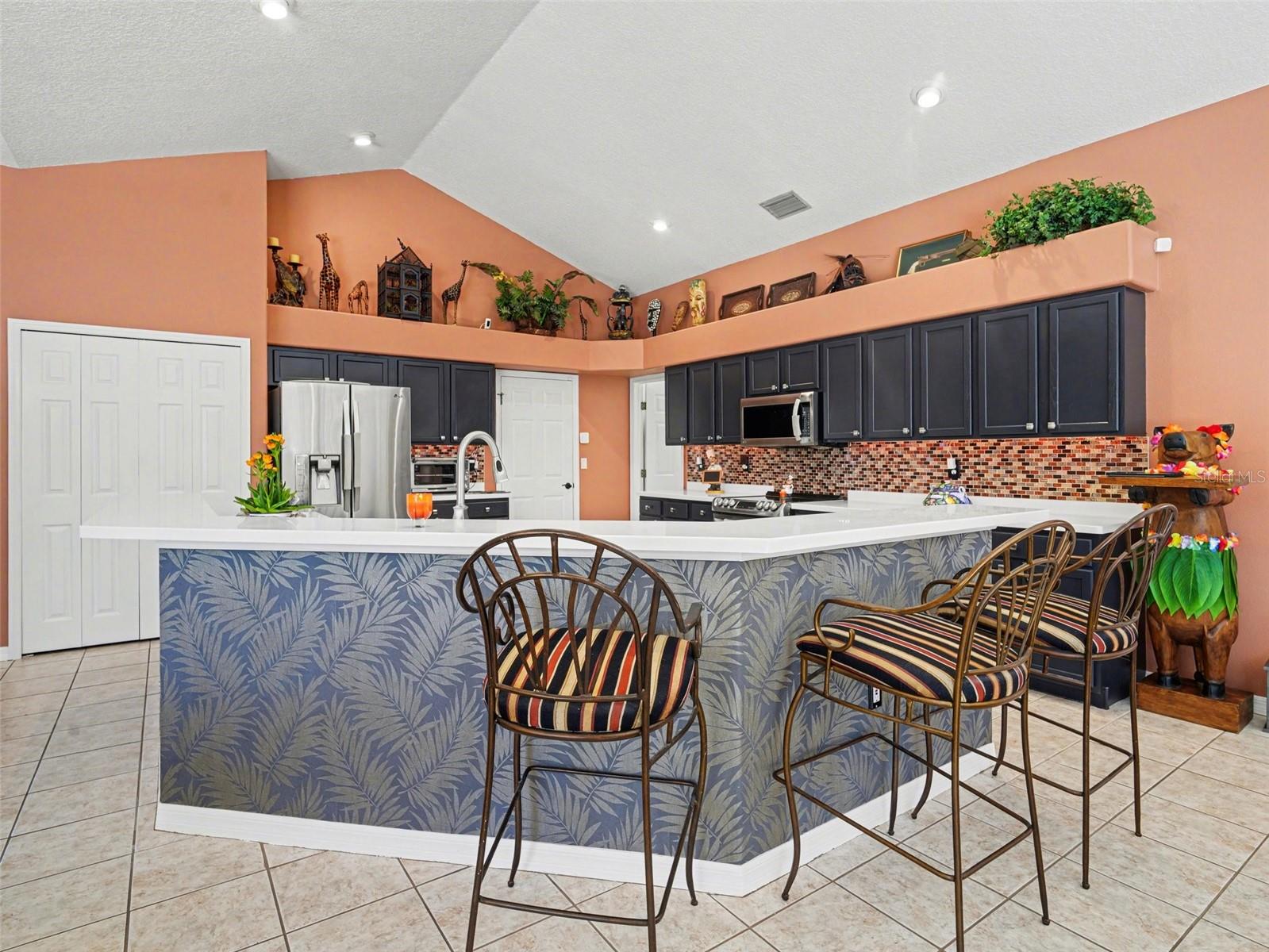 Image 7 of 29 For 7219 Coachlight Street