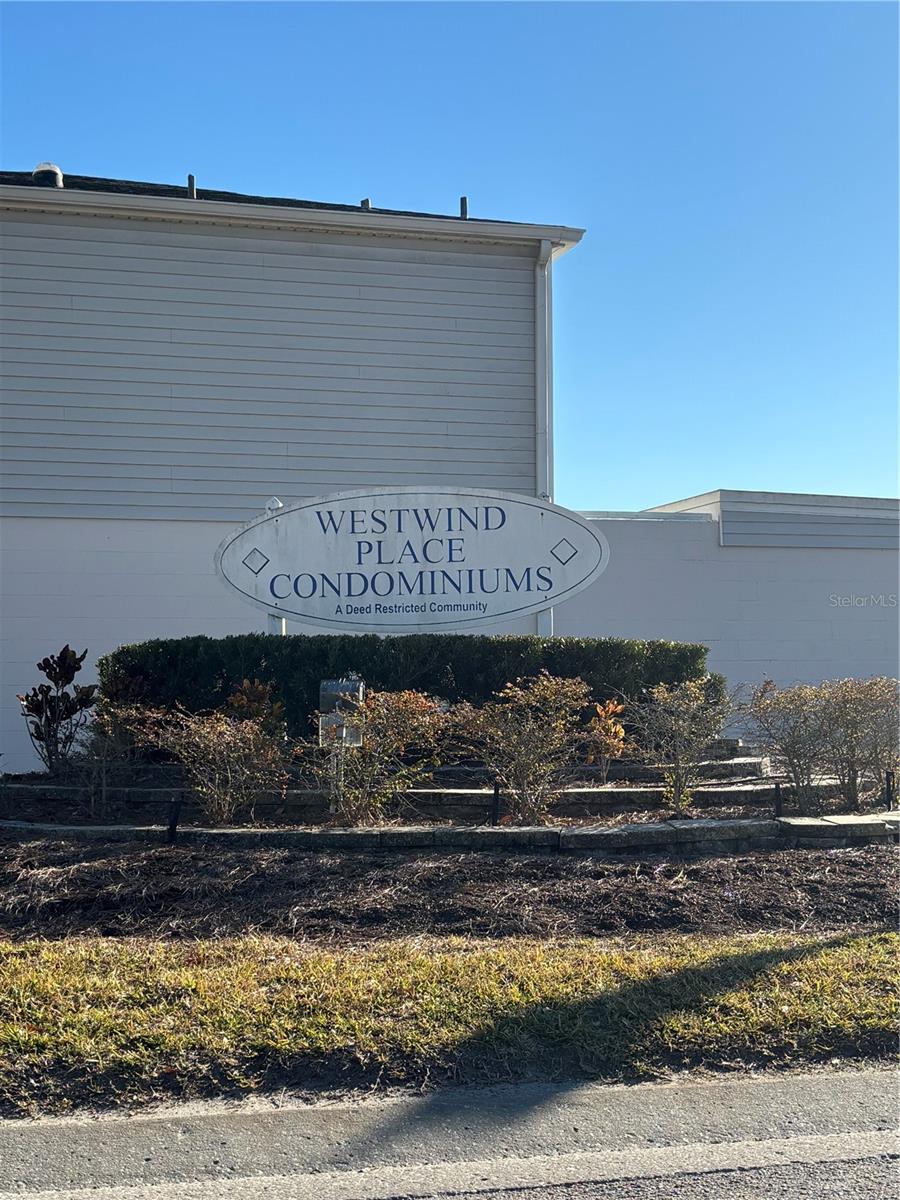 Image 4 of 15 For 11804 Cypress Hill Circle 45