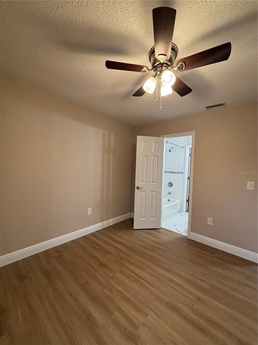 Image 8 of 15 For 11804 Cypress Hill Circle 45