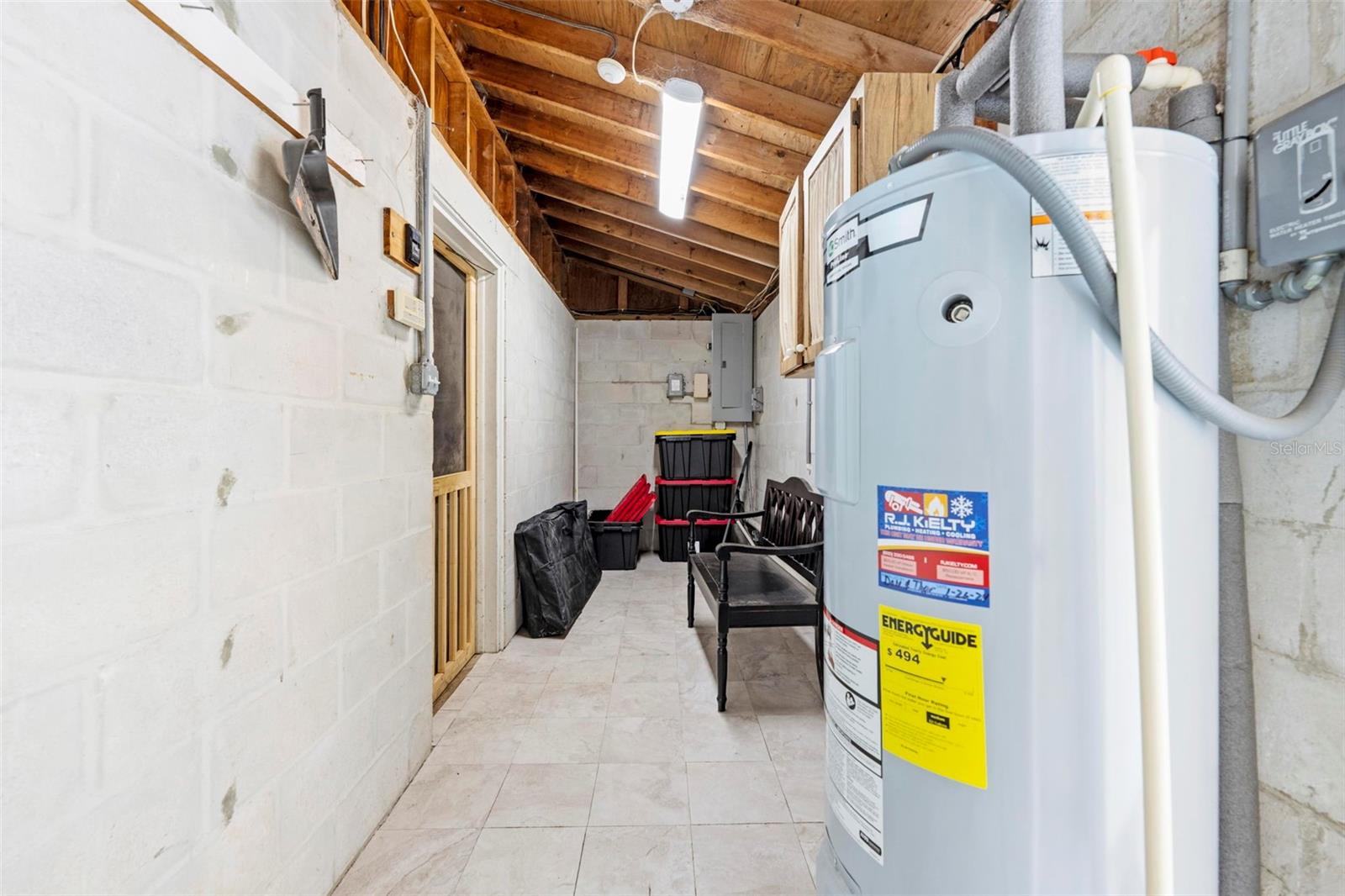 Image 35 of 43 For 416 Ederington Drive