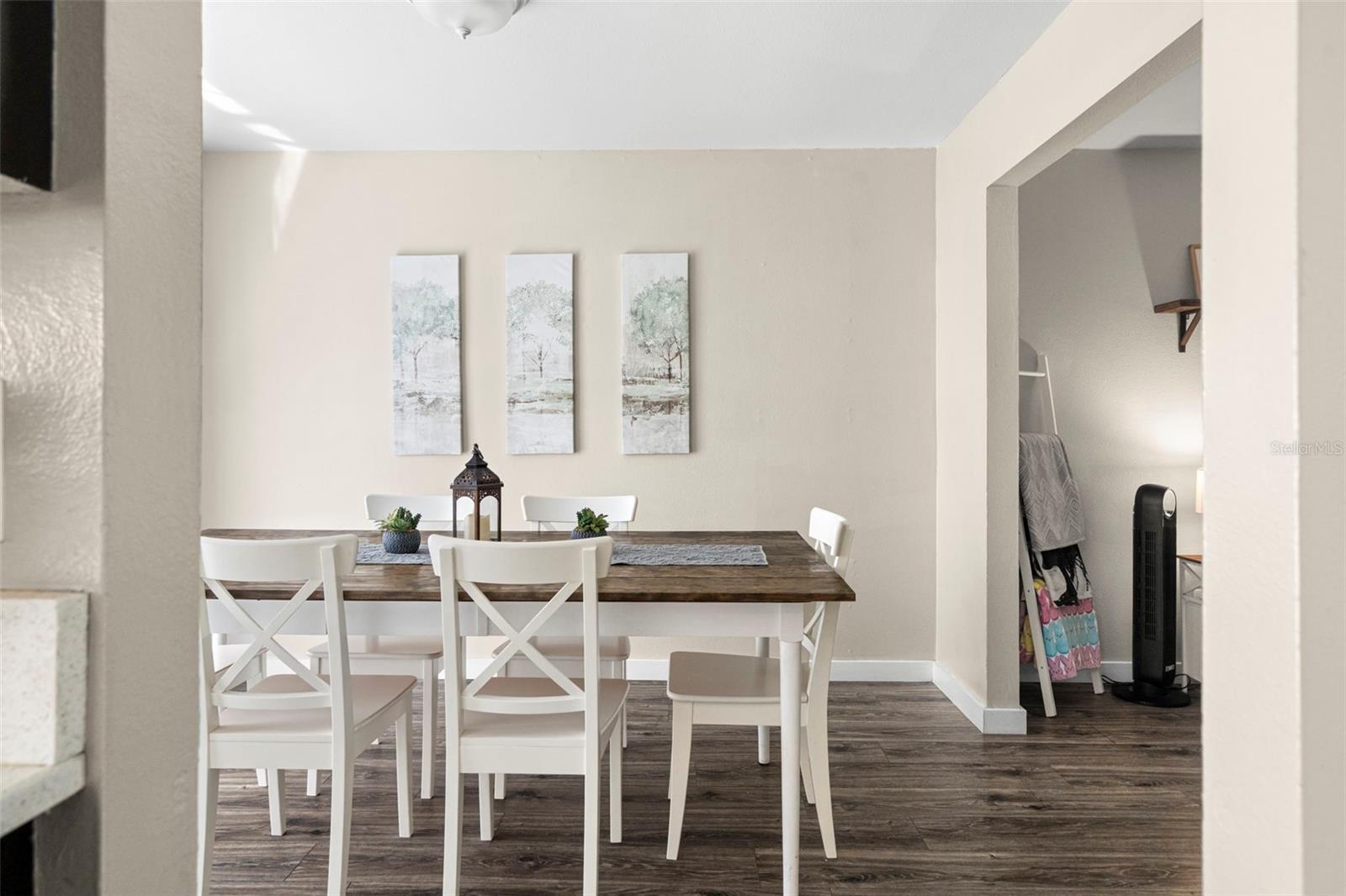 Image 16 of 38 For 539 Emberwood Drive