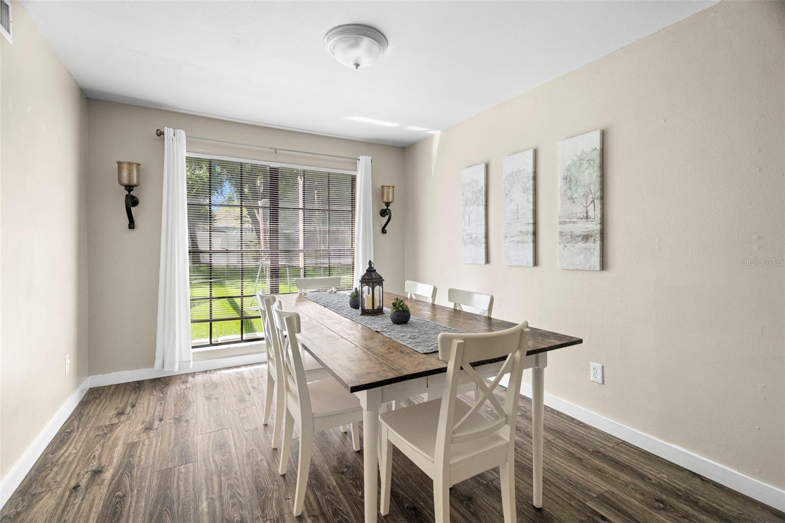 Image 19 of 38 For 539 Emberwood Drive