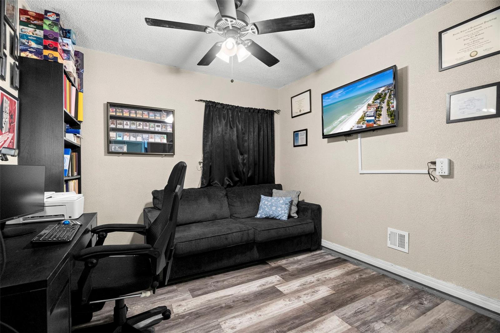 Image 21 of 38 For 539 Emberwood Drive