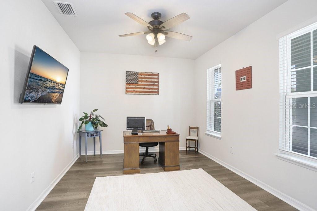 Image 10 of 83 For 11642 Lake Lucaya Drive