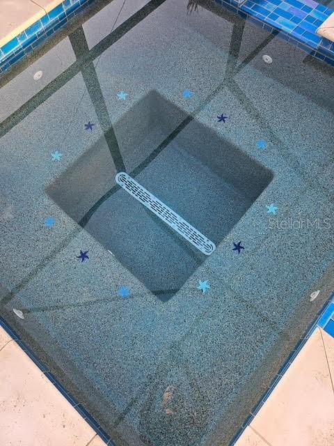 Image 46 of 83 For 11642 Lake Lucaya Drive