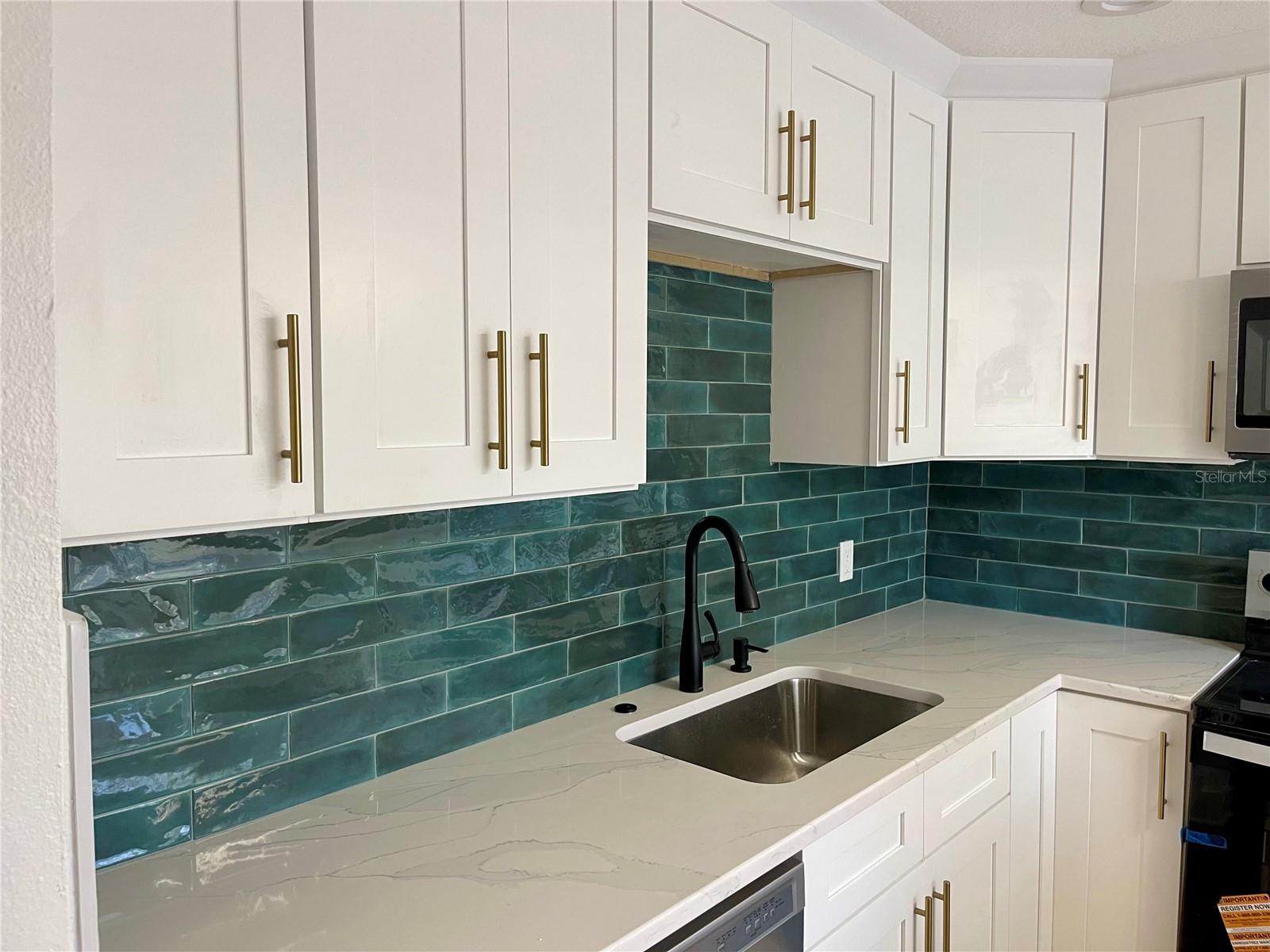 Image 11 of 17 For 2118 Venus Street