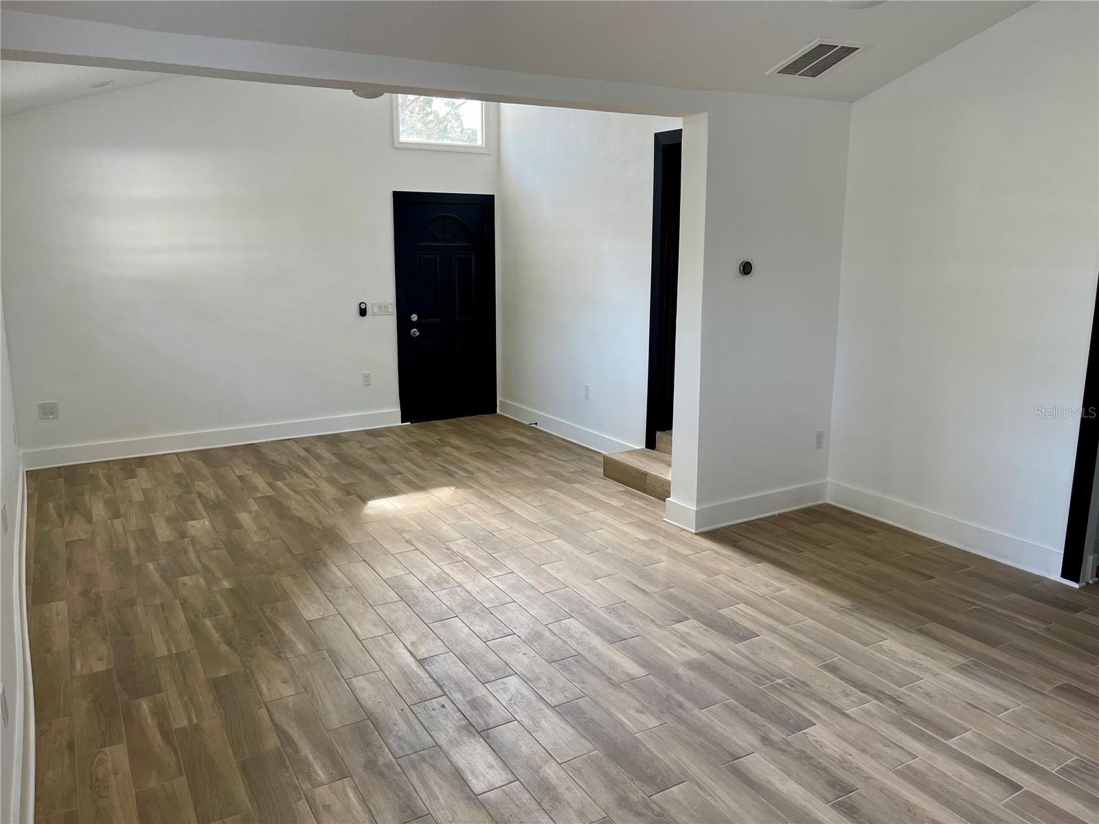 Image 12 of 17 For 2118 Venus Street