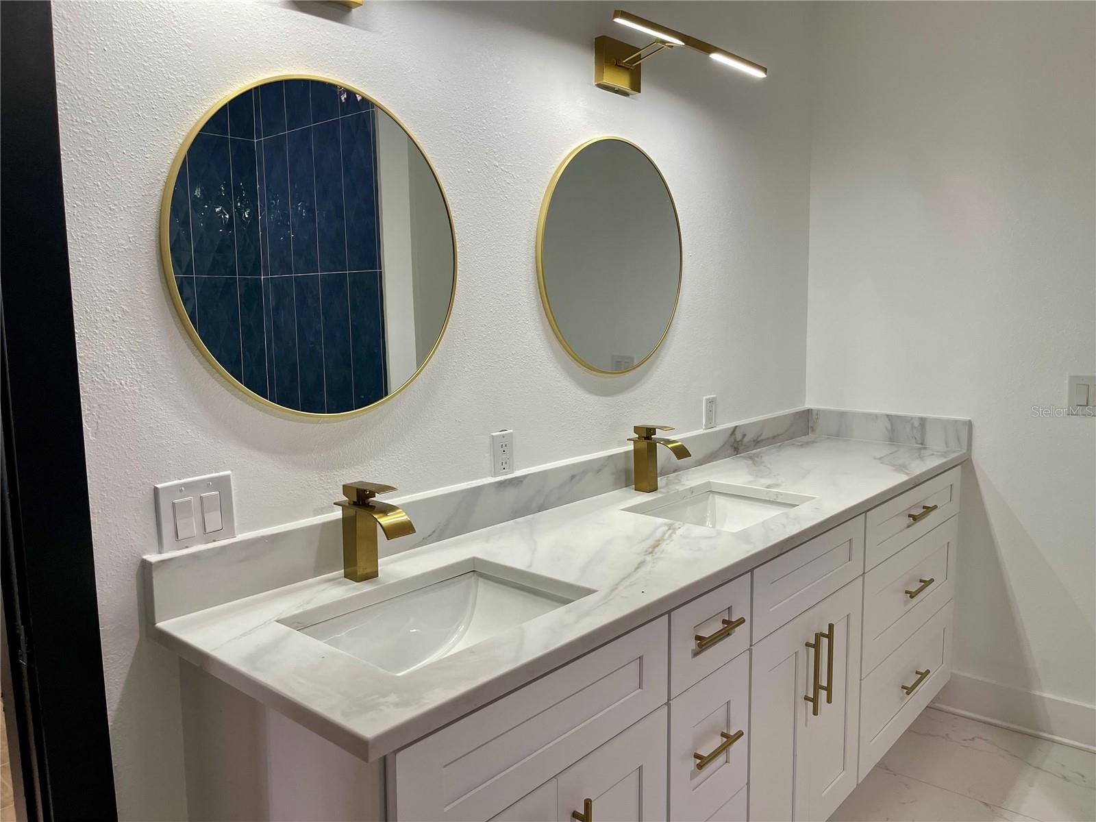 Image 14 of 17 For 2118 Venus Street